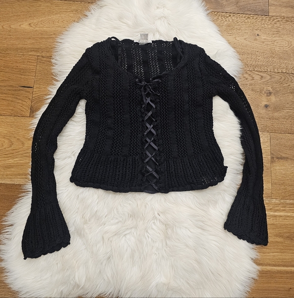 Khaki Sport Sweaters - Vintage Black Lace-Up Women's Sweater With Cami